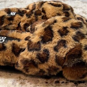 BP. Sophie Criss Cross Slippers S(5-6) Plush Faux Fur Leopard Print NWT